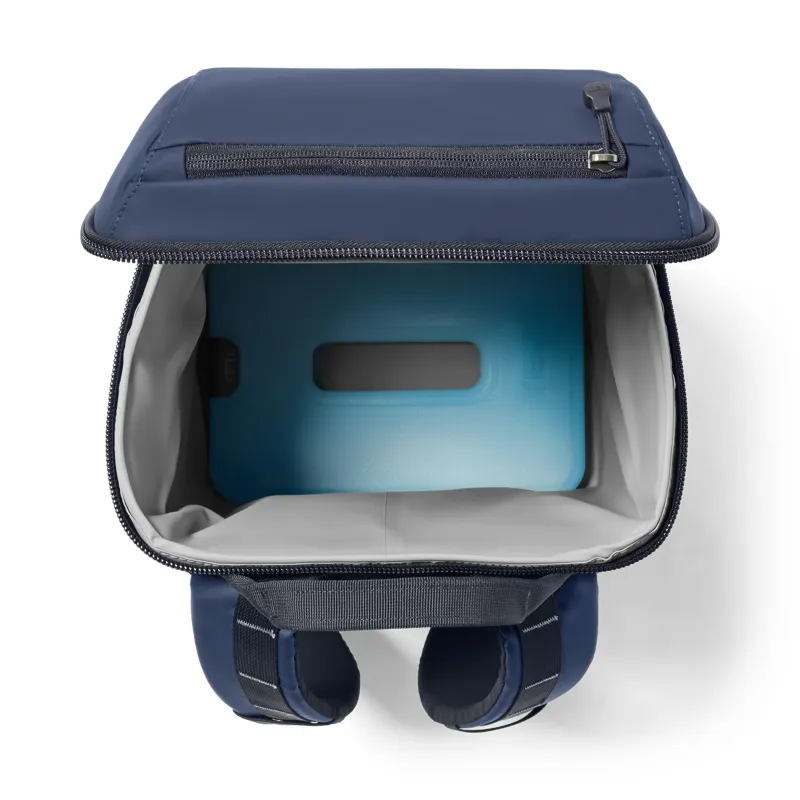 Yeti Daytrip 20L Backpack in Classic Navy-3