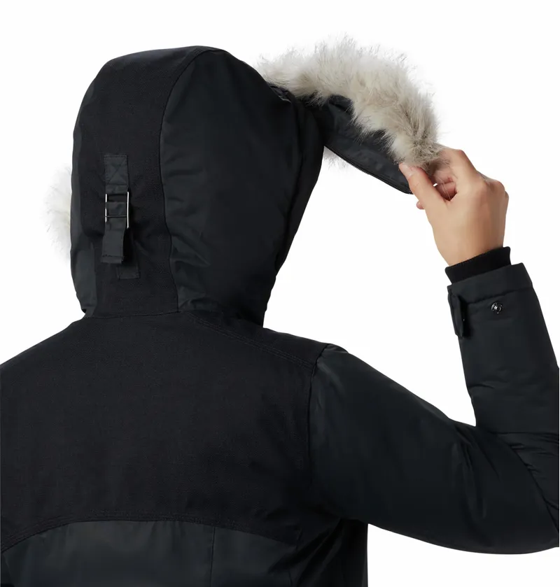 Columbia Women's Lindores Jacket in Black-4