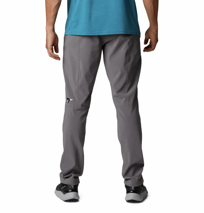 Columbia Men's Titan Pass Pants Regular Fit in City Grey-4