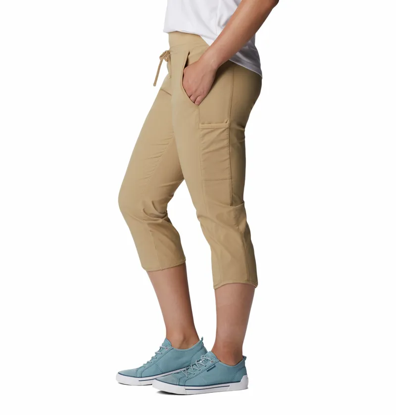 Columbia Leslie Falls Capri Trousers in Beach-2