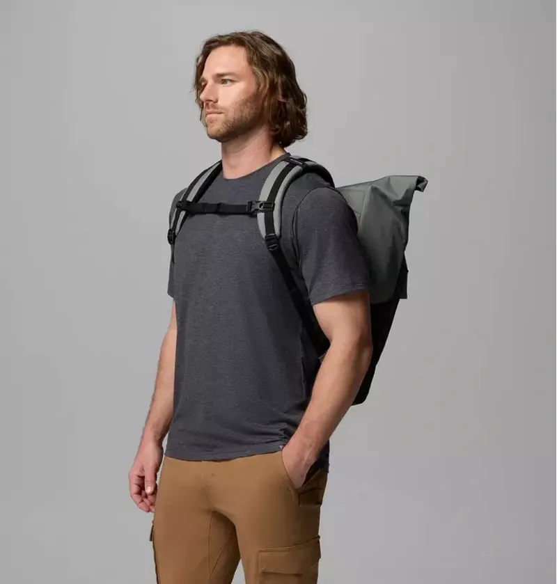 Columbia Convey III 27L Backpack in Sedona Sage / Black Lining / Sedona Sage-2