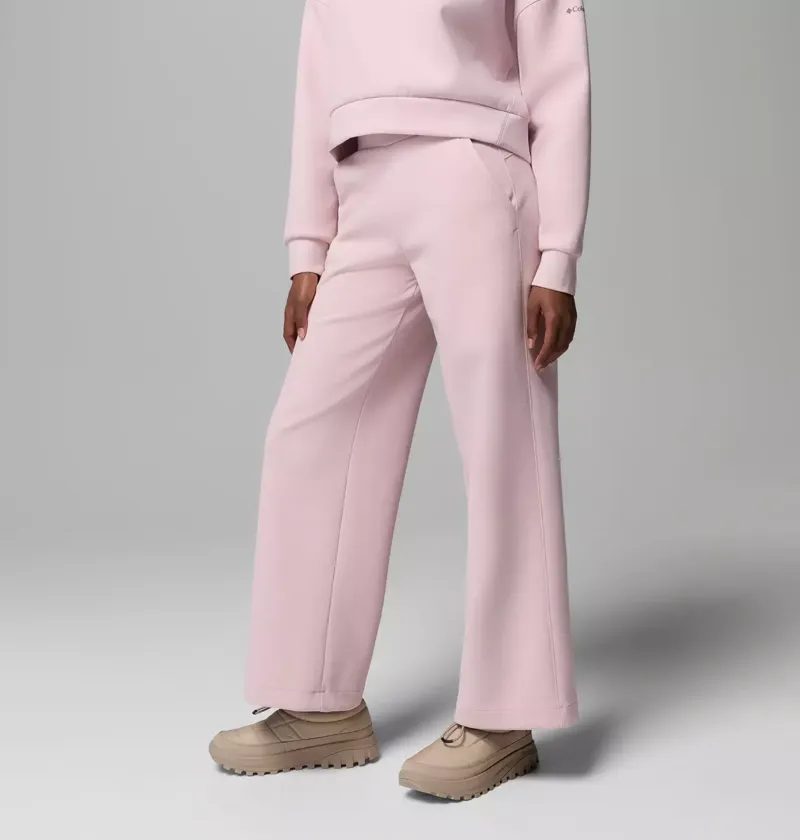 Columbia Women's Amazesweats Heavyweight Pant in Mineral Pink-2