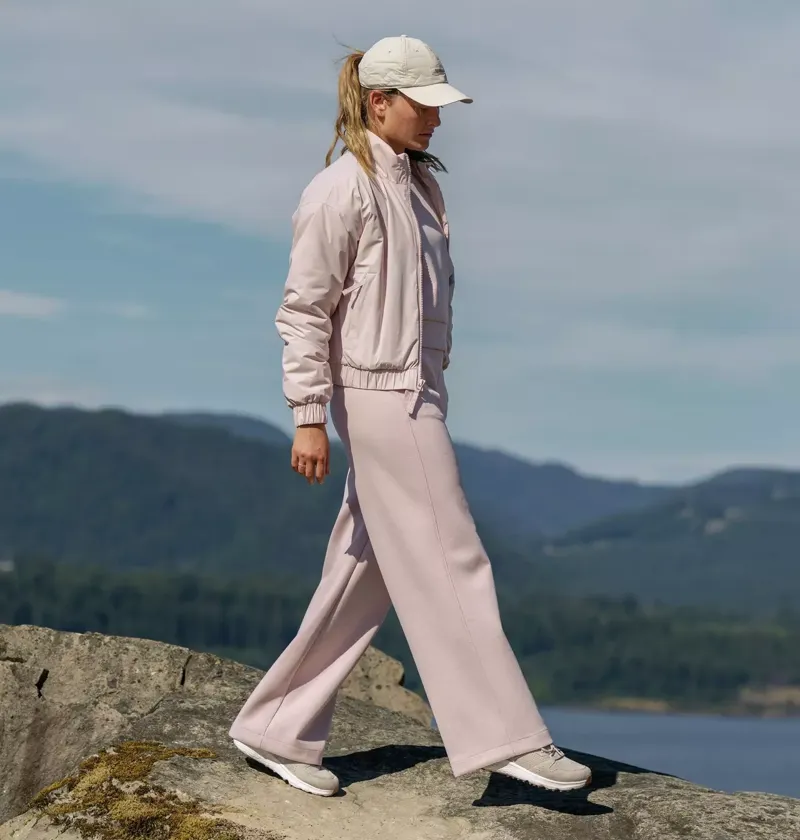 Columbia Women's Amazesweats Heavyweight Pant in Mineral Pink-5
