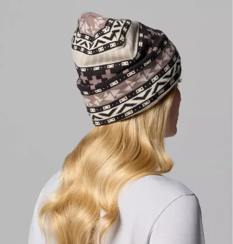Columbia Jacquard Beanie in Black / Wizard Island-4