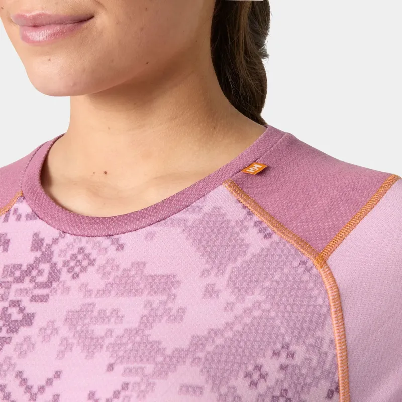 Helly Hansen Womens Lifa Merino Midweight Graphic Crew Base Layer in Cherry Blossom New Nordic-2