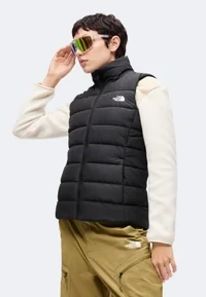 The North Face Womens Aconcagua Vest in TNF Black-6