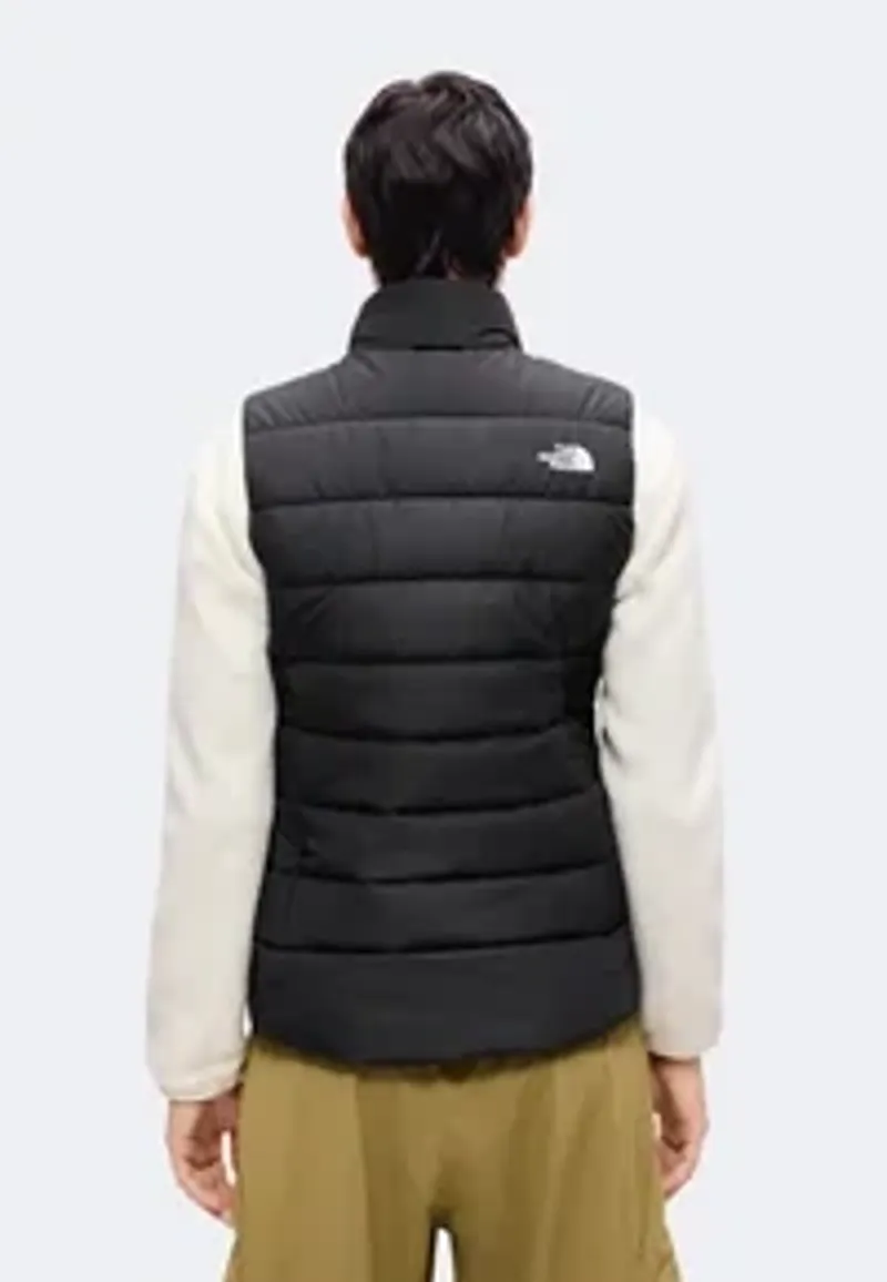 The North Face Womens Aconcagua Vest in TNF Black-4
