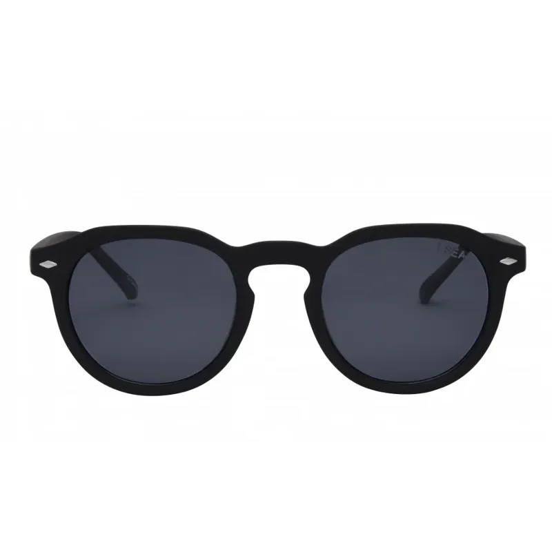 I-Sea Blair Men's Sunglasses in Black with Smoke Polarised Lens