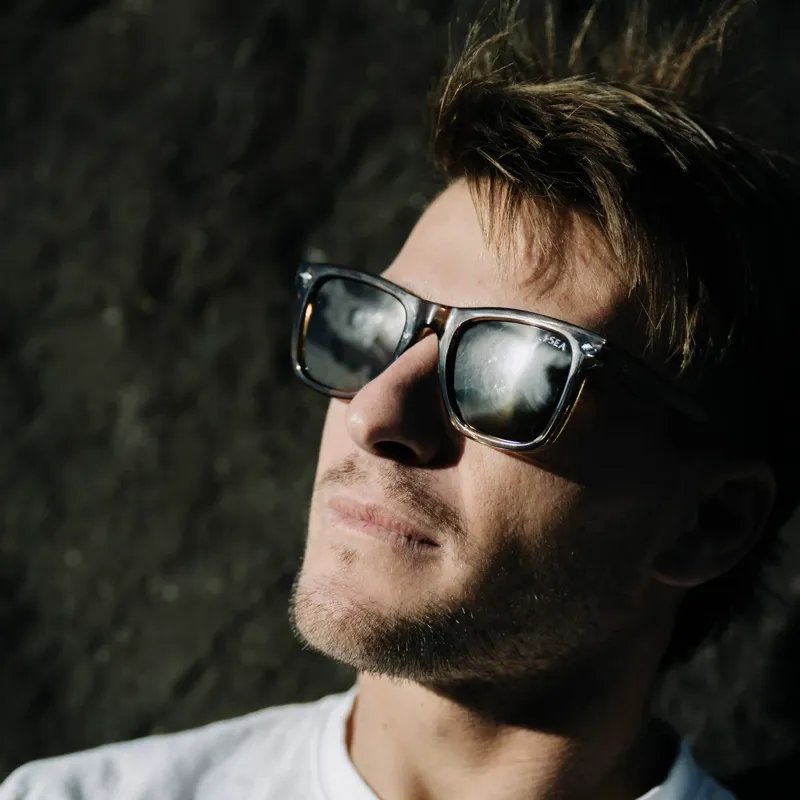 I-Sea Rhythm Men's Polarised Sunglasses in Black/Smoke-2