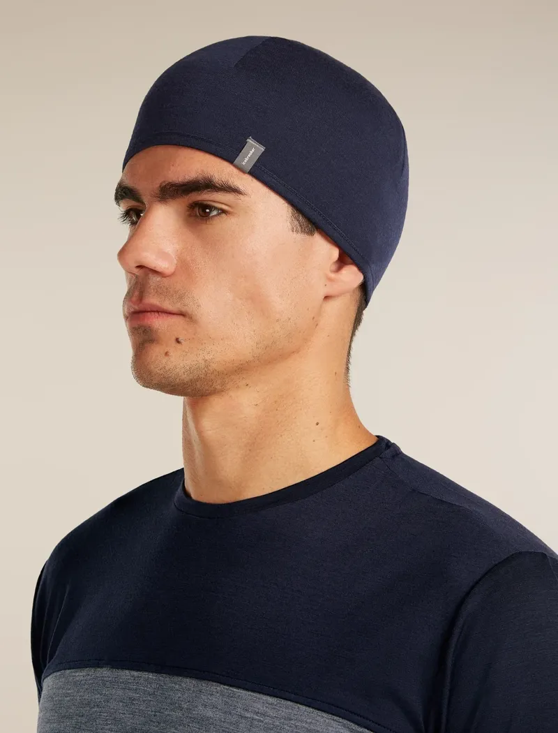 Icebreaker 200 Oasis Reverse Beanie in Dark Loden / Midnight Navy-5
