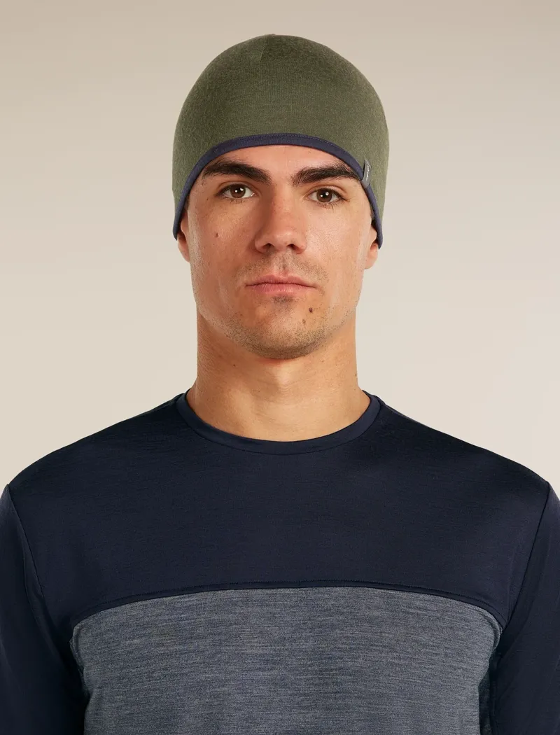 Icebreaker 200 Oasis Reverse Beanie in Dark Loden / Midnight Navy-3