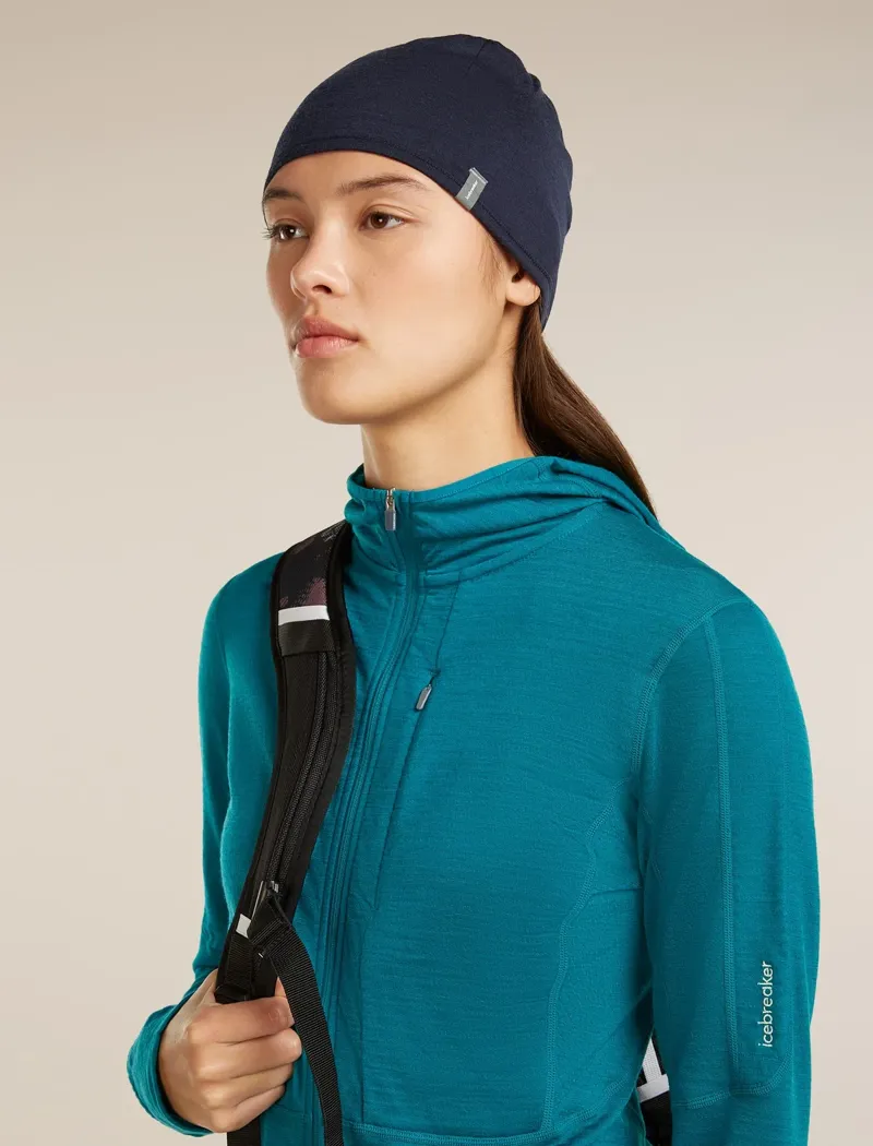 Icebreaker 200 Oasis Reverse Beanie in Dark Loden / Midnight Navy-13