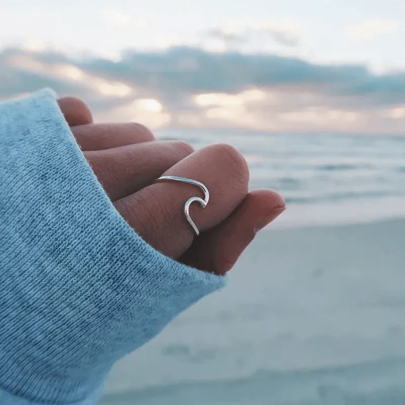 Pura Vida Wave Ring in Silver-2