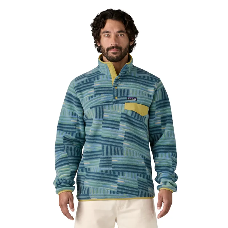 Patagonia Mens Light Weight Synch Snap-T Pullover in Quilty Fitz / Wetland Blue