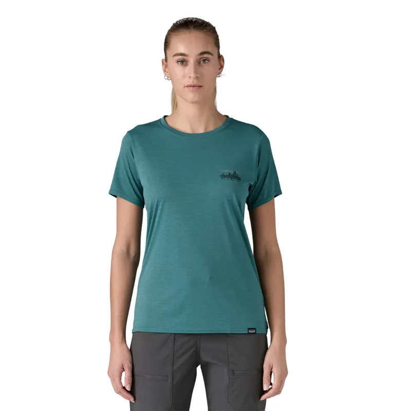 Patagonia Womens Cap Cool Daily Graphic Shirt in 73 Skyline / Wetland Blue X-Dye