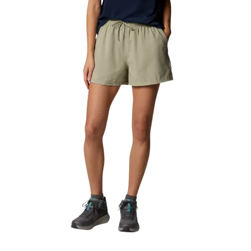 Columbia Womens BlueVista Hill Short in Safari 