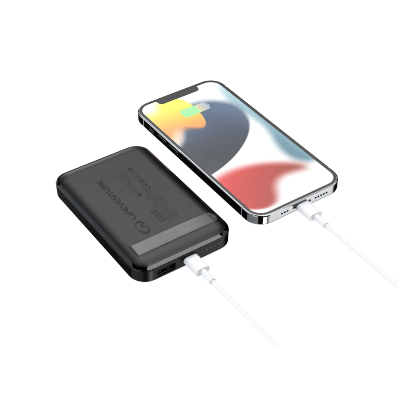 Lifeventure Magnetic Wireless Powerbank-1
