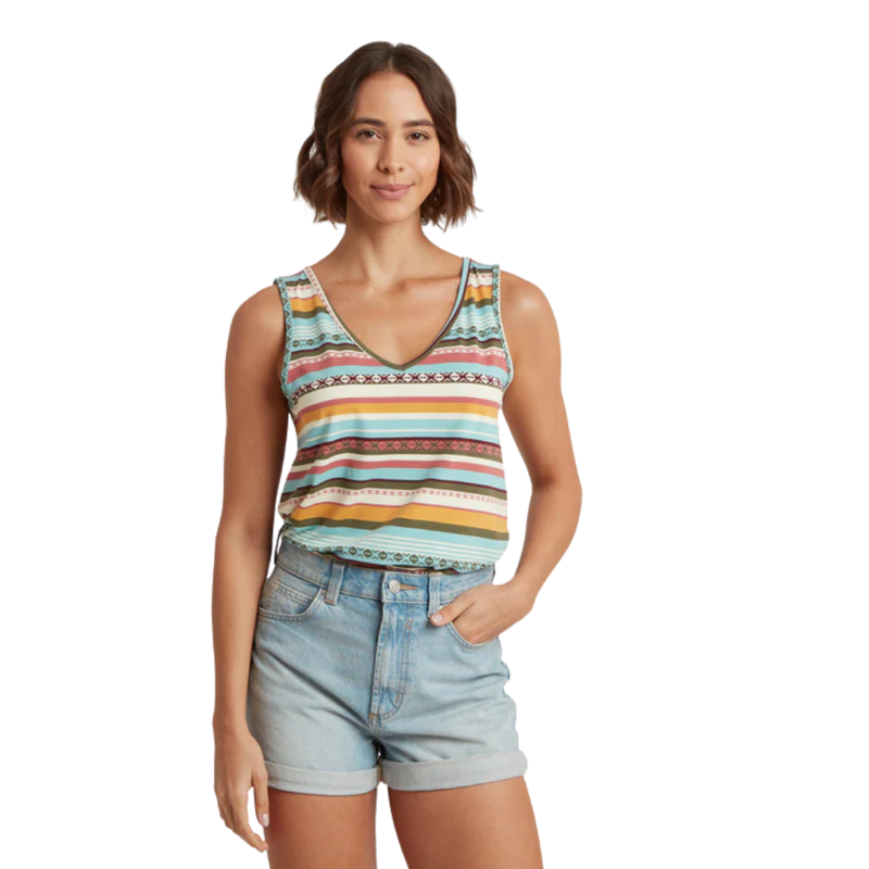 Sherpa Womens Neha V-Neck Tank in Evergreen Indreni