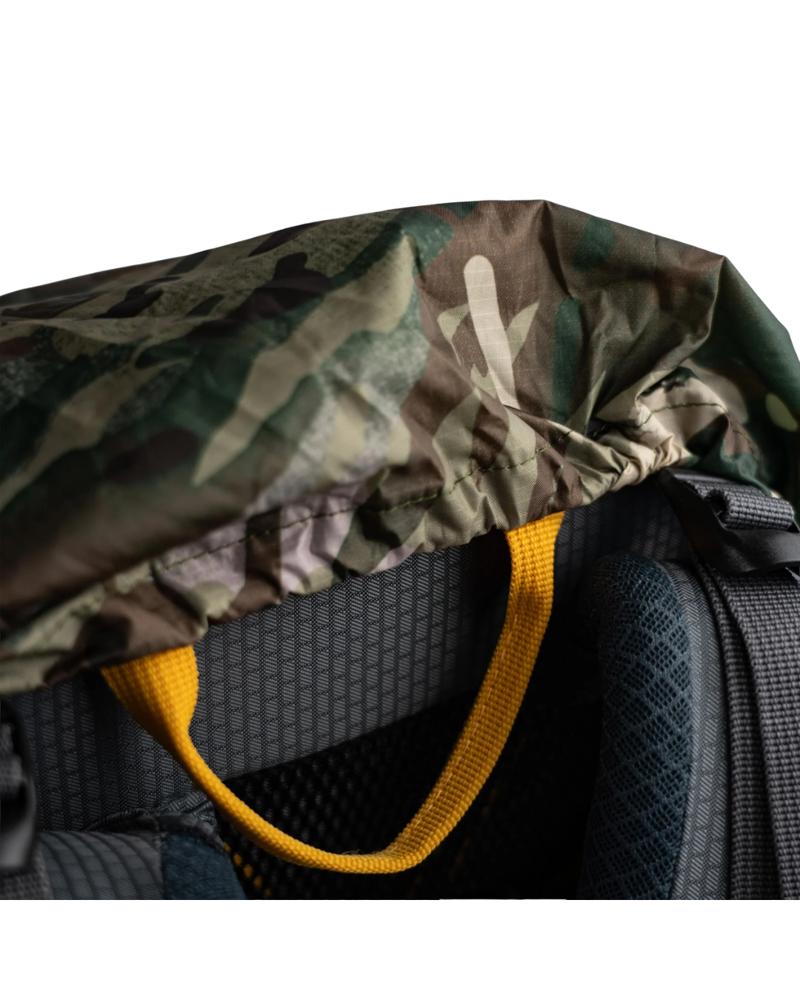 Highlander Ducks Back Raincover in Ranger Green Medium-1