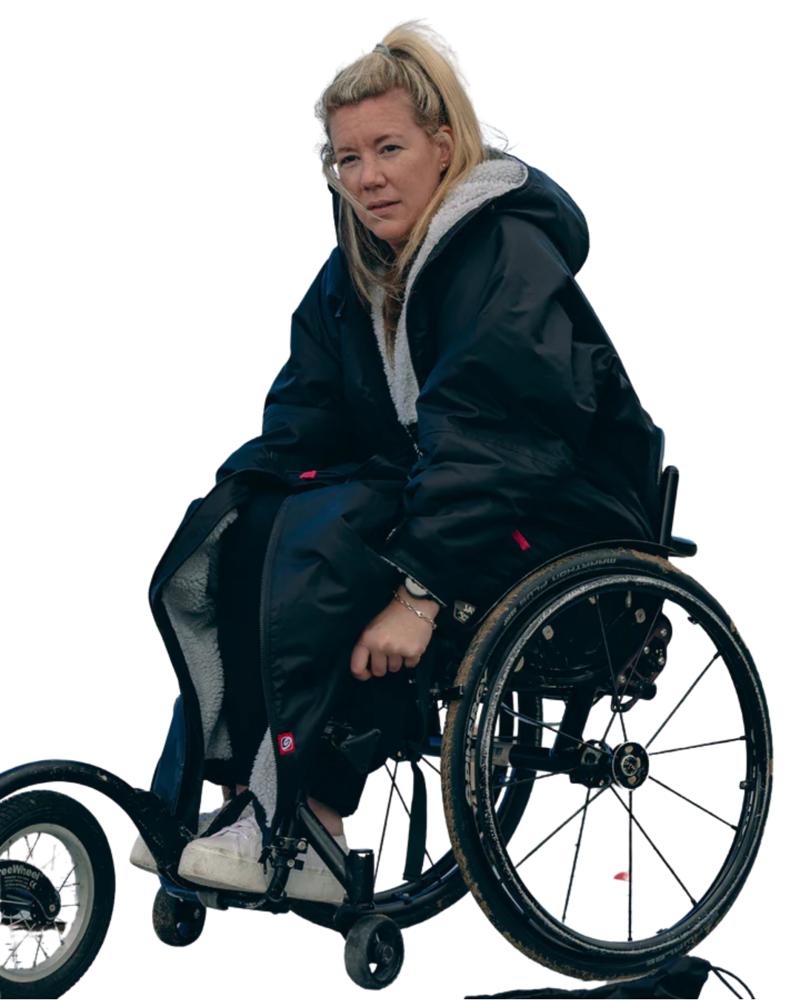 Dryrobe Adults Adapt in Black Grey-3