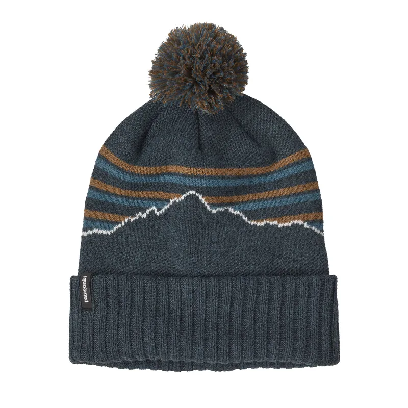 Patagonia Powder Town Fitz Roy Stripe Recycled Polyester Beanie in Smolder Blue