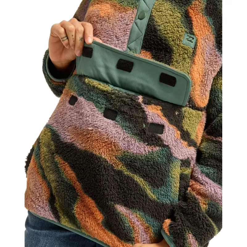 Billabong Womens Switchback Pullover in Black Multi-7