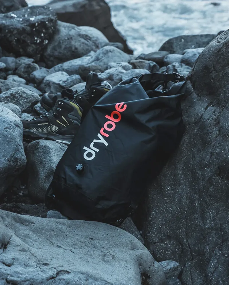 Dryrobe Compression Bag in Black-6
