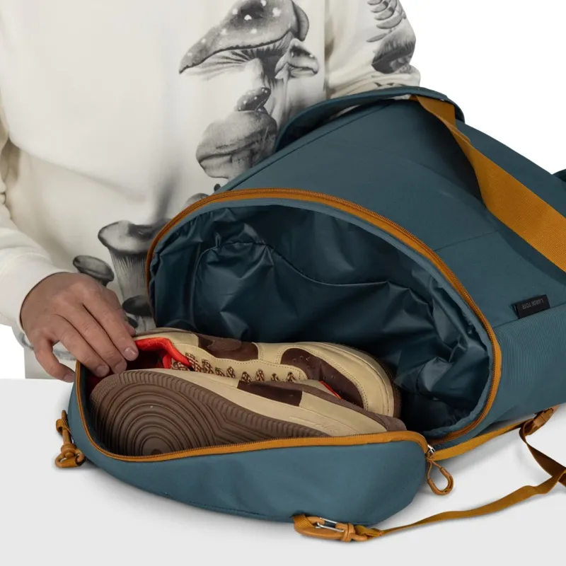 Osprey Daylite Large Tote Pack in Torrent Blue-4