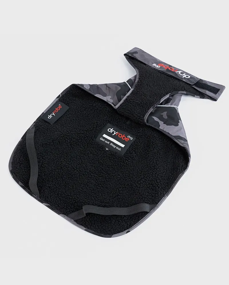Dryrobe Dog Coat in Black Camo / Black-5