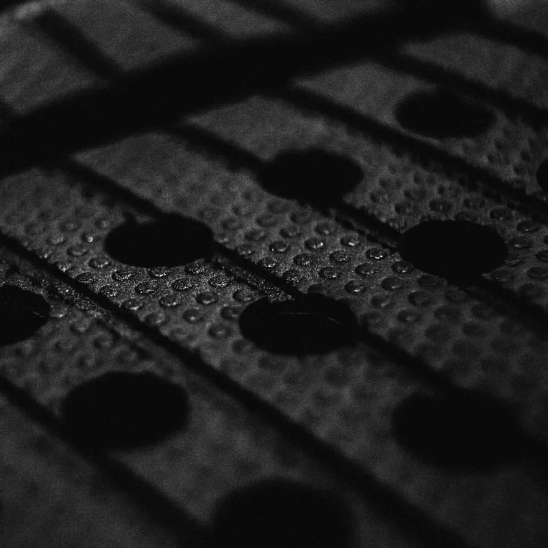 FCS Filipe Toledo Treadlite Traction Pad in Charcoal / Red-3