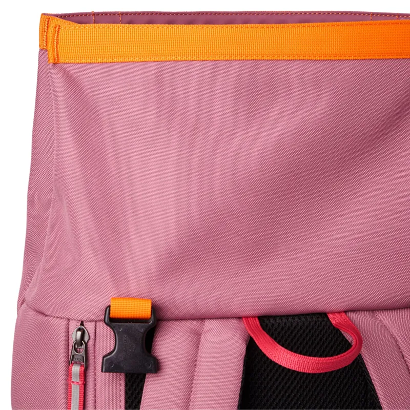 Helly Hansen Stockholm Backpack in Wildberry-5