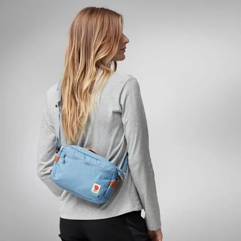 Fjallraven High Coast Crossbody Bag in Navy-3