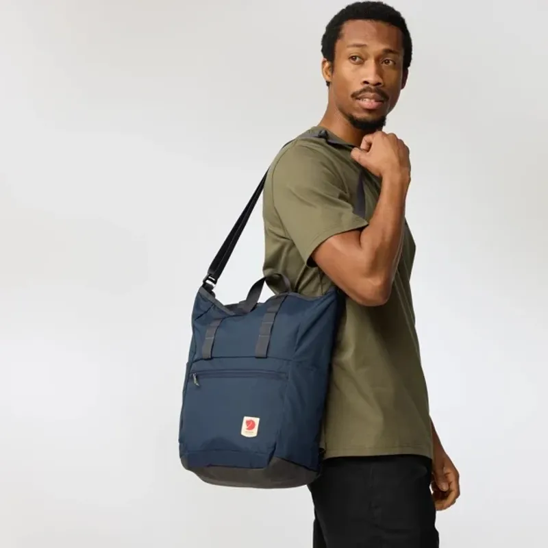 Fjallraven High Coast Totepack in Clay-2