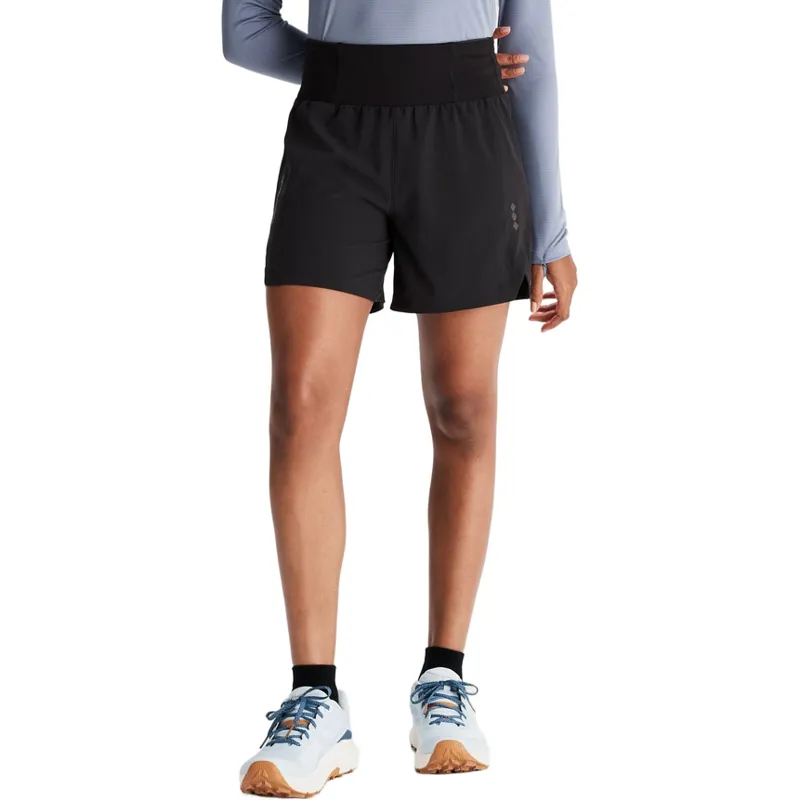 Kathmandu Seeker Women's 5 inch Shorts in Black Stingray-1