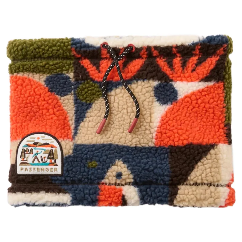 Passenger Mulled Sherpa Fleece Snood in Lost On Purpose Khaki