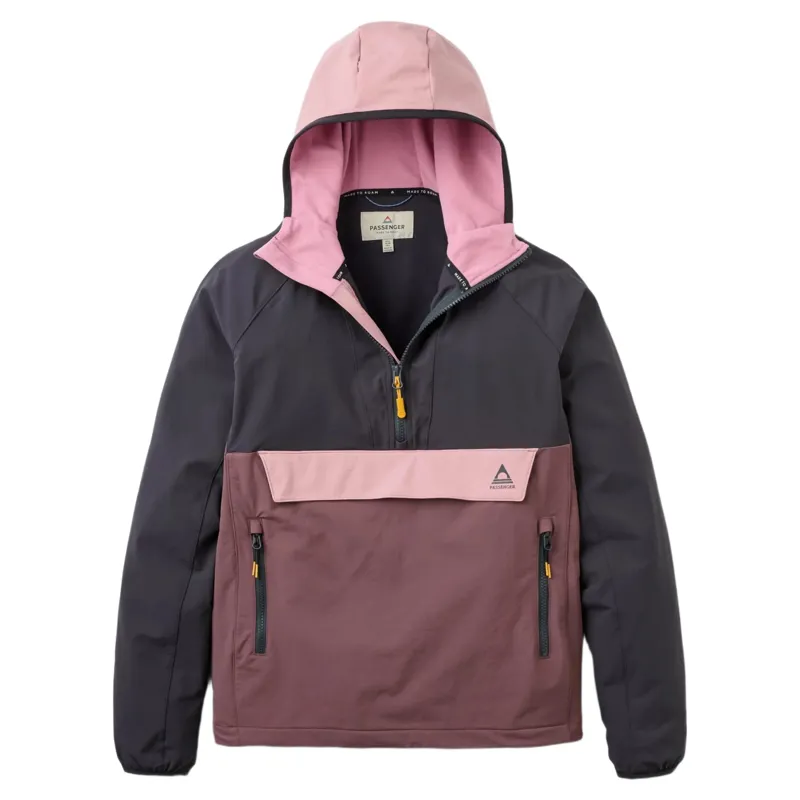 Passenger Womens Trailscape Lite Recycled Softshell Anorak in Brambleberry / Faded Black