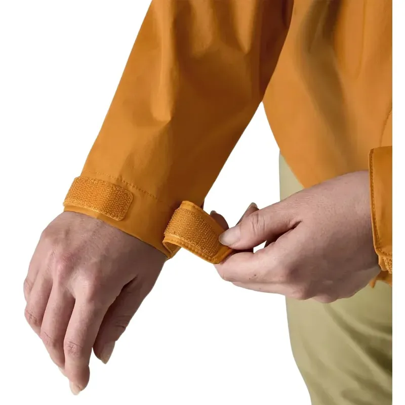 Patagonia Women's Torrentshell 3L Rain Jacket in Cinnamon Brown-6