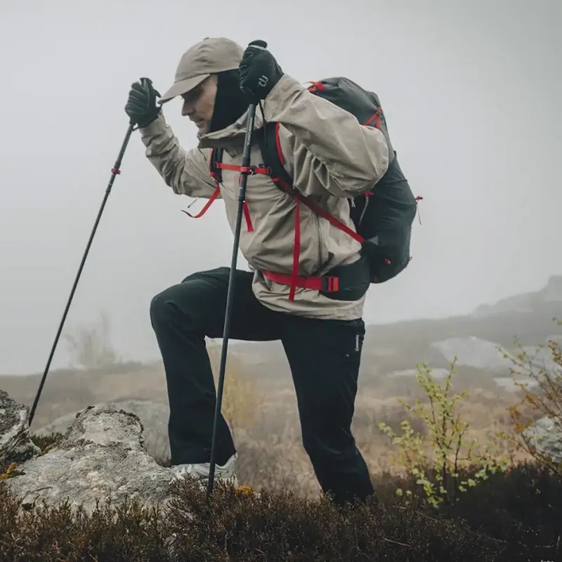 Robens Hawksdale Carbon UL Trekking Poles in Black-4