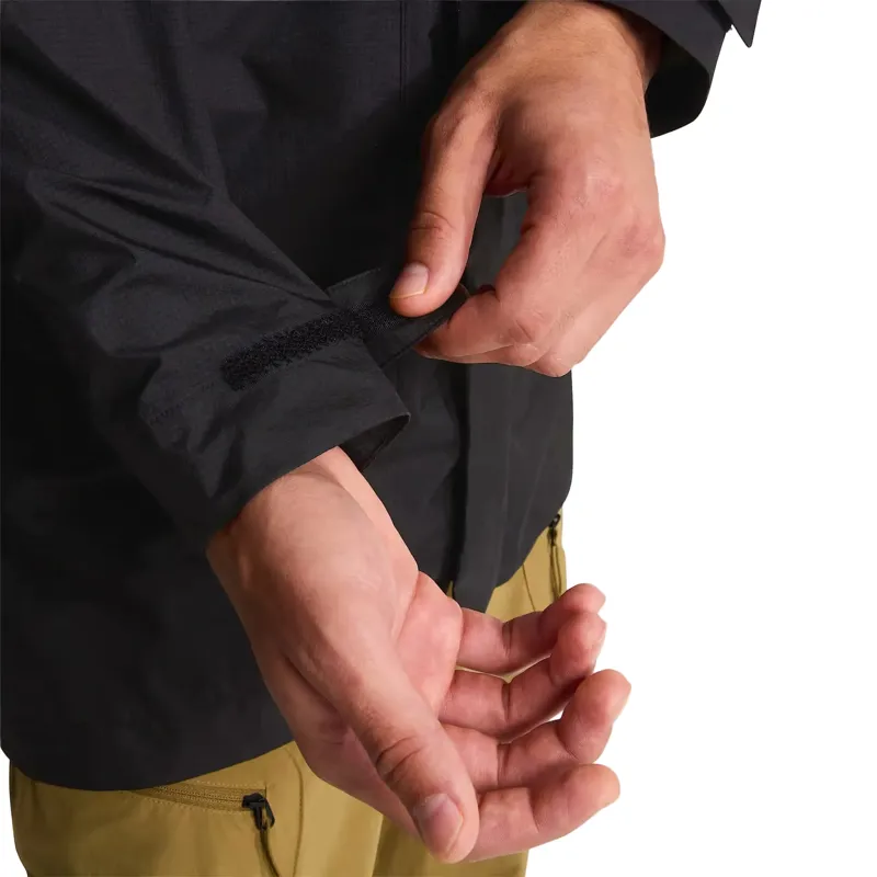 The North Face Men's Packable Shell Parka in TNF Black-10