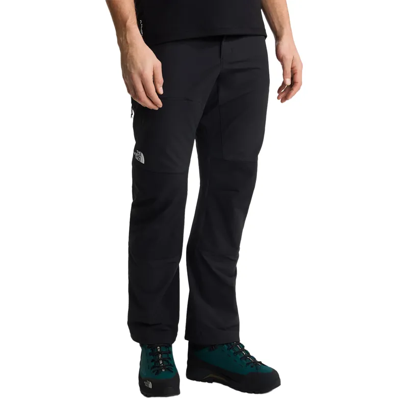 The North Face Mens Reinforced Regular Straight Pant in TNF Black-1