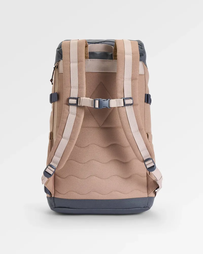 Passenger Vantage 24L Backpack in Charcoal / Caramel-2
