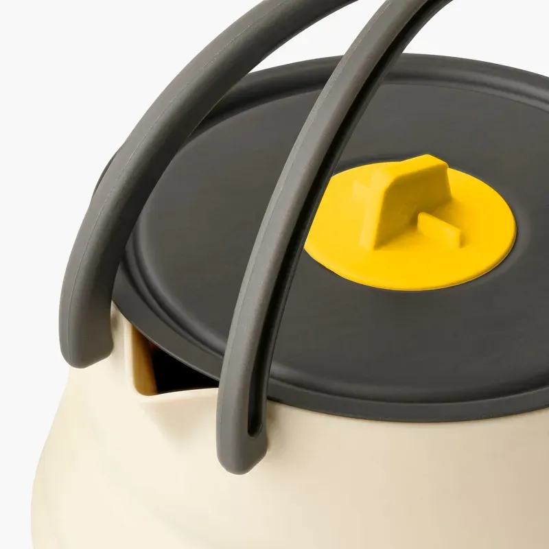 Sea To Summit Frontier UL Collapsible Kettle 1.1L in Bone White-4