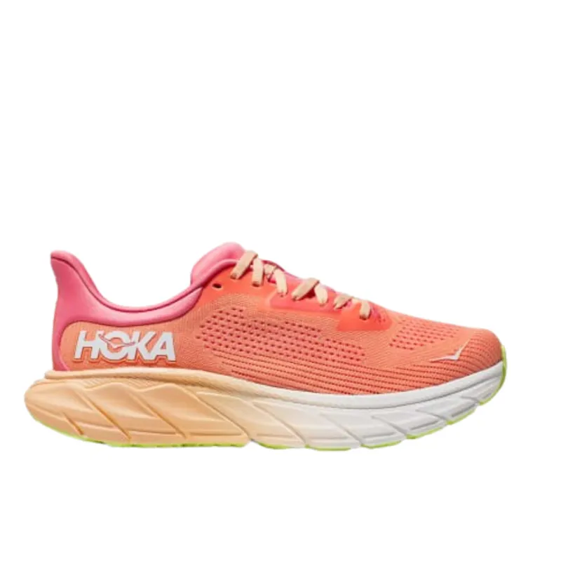 Hoka Womens Arahi 7 in Papaya / Coral